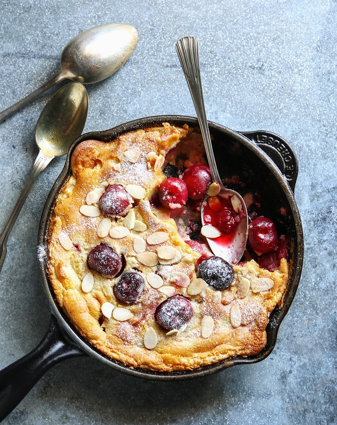 ALMOND CHERRY CAKE